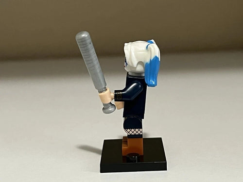 Batman Harley Quinn Minifigure Side