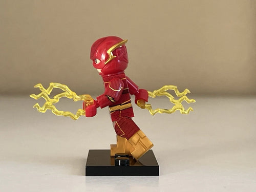 DC The Flash Minifigure Side