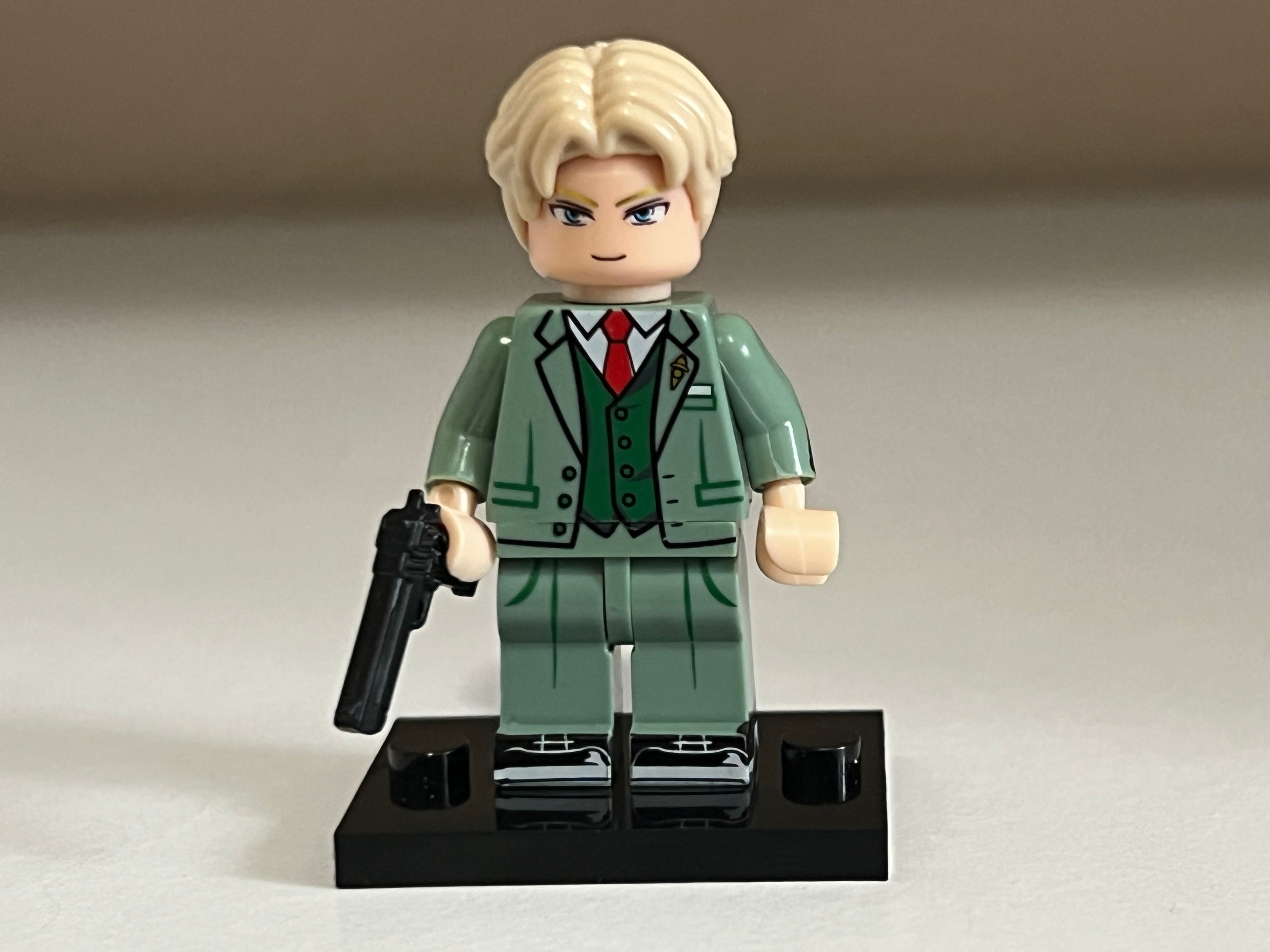 Spy Family Loid Minifigure