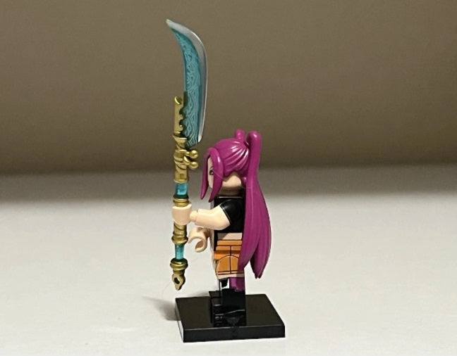 K-Pop Demon Hunter Mira Minifigure Side