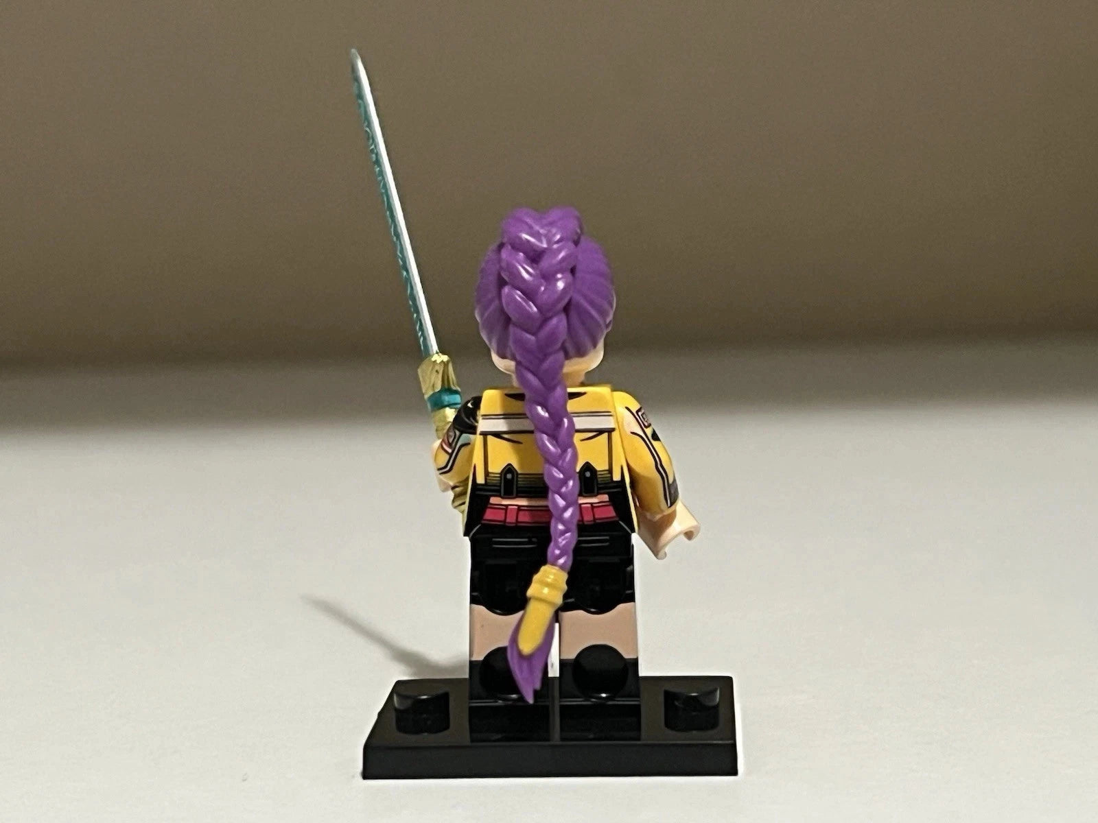 K-Pop Demon Hunter Rumi Minifigure Back