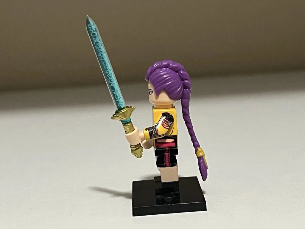 K-Pop Demon Hunter Rumi Minifigure Side
