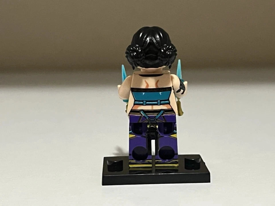 K-Pop Demon Hunter Zoey Minifigure Back