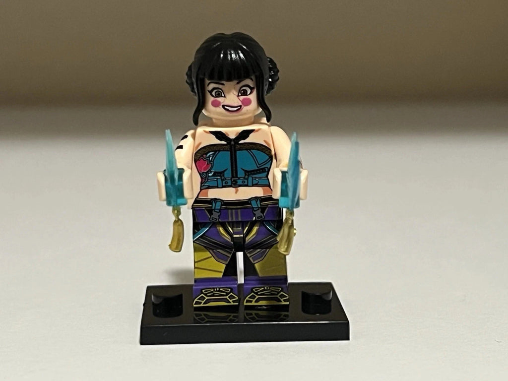 K-Pop Demon Hunter Zoey Minifigure Front