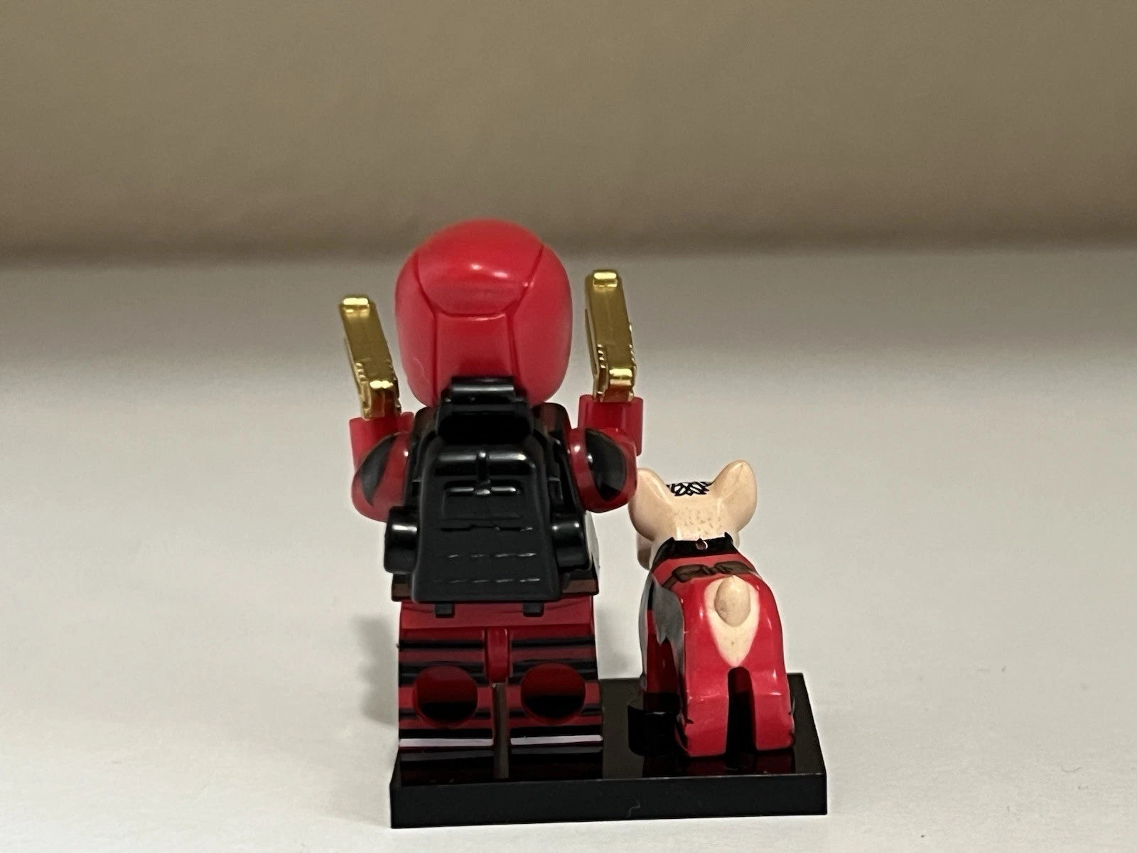 Marvel Deadpool Minifigure Back