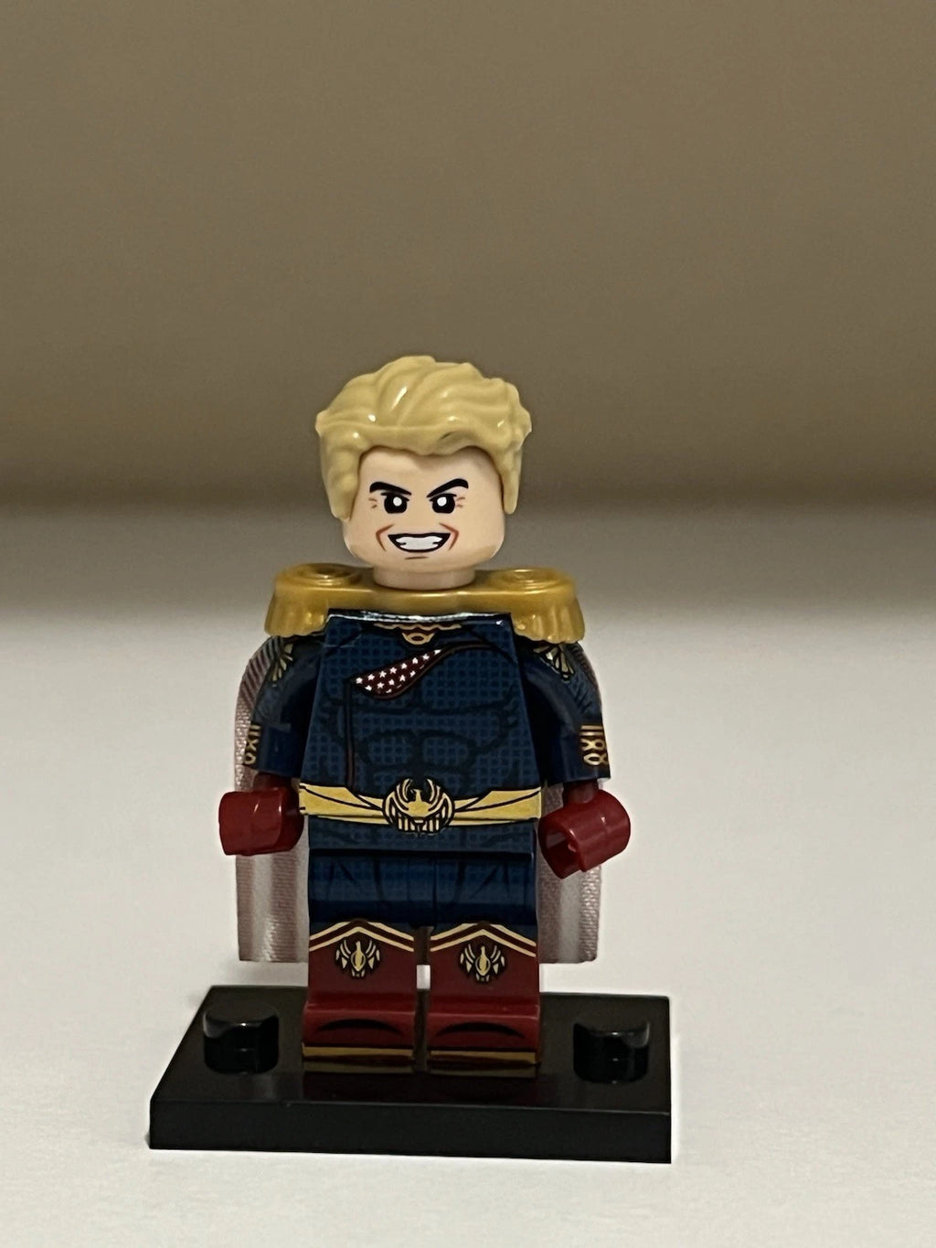 The Boys Homelander Minifigure