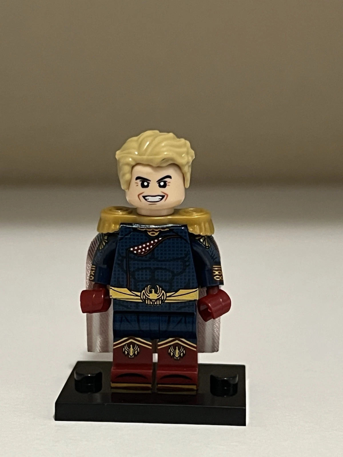 The Boys Homelander Minifigure