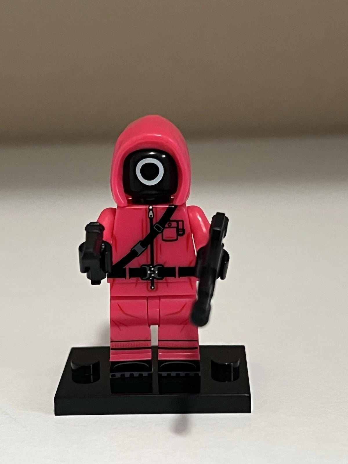 Squid Game Circle Mask Guard Minifigure