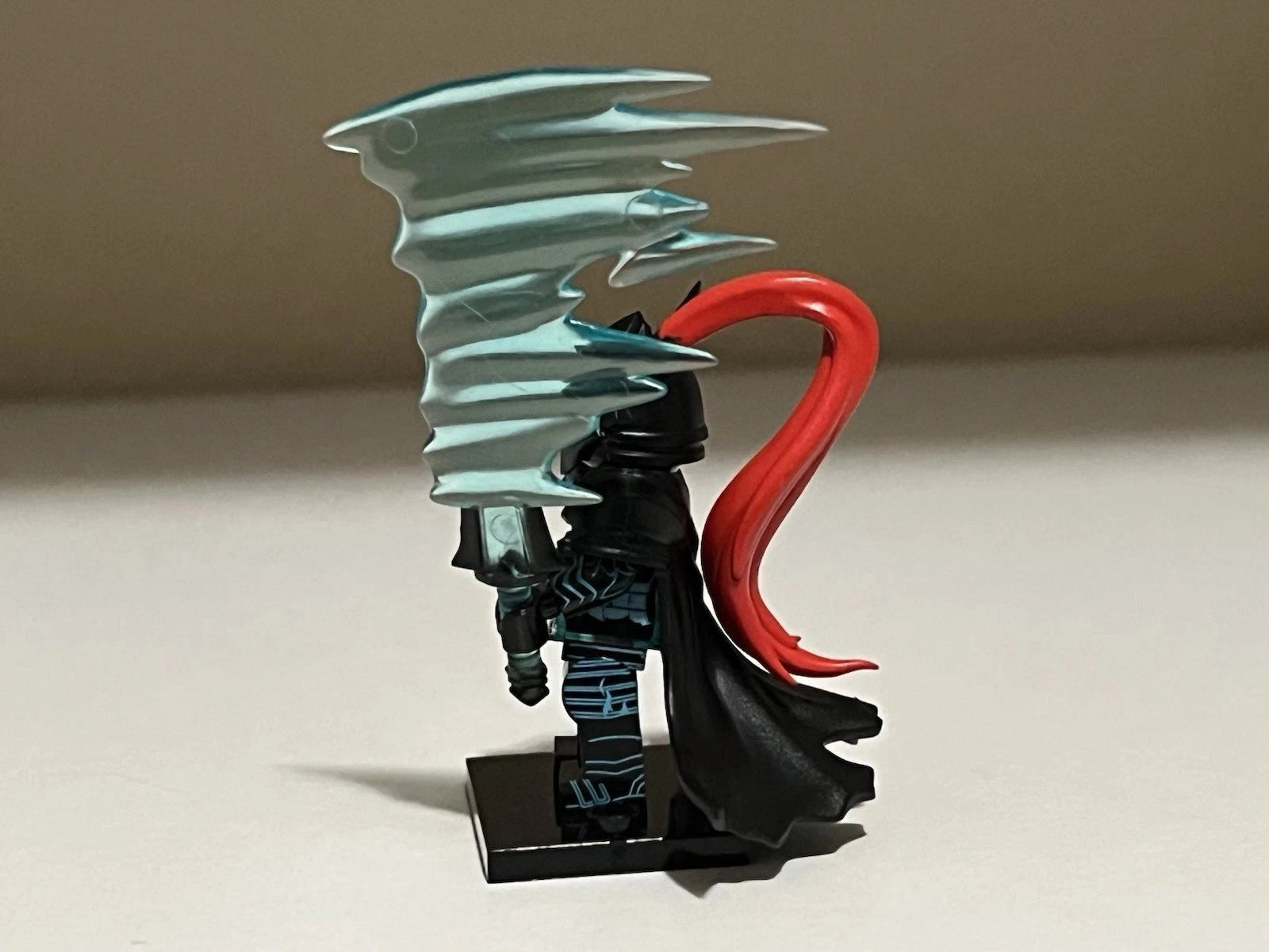 Solo Leveling Igris Shadow Soldier Minifigure