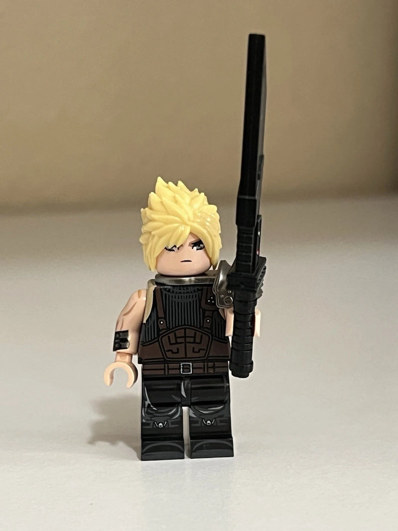 FF7 Cloud Strife Minifigure