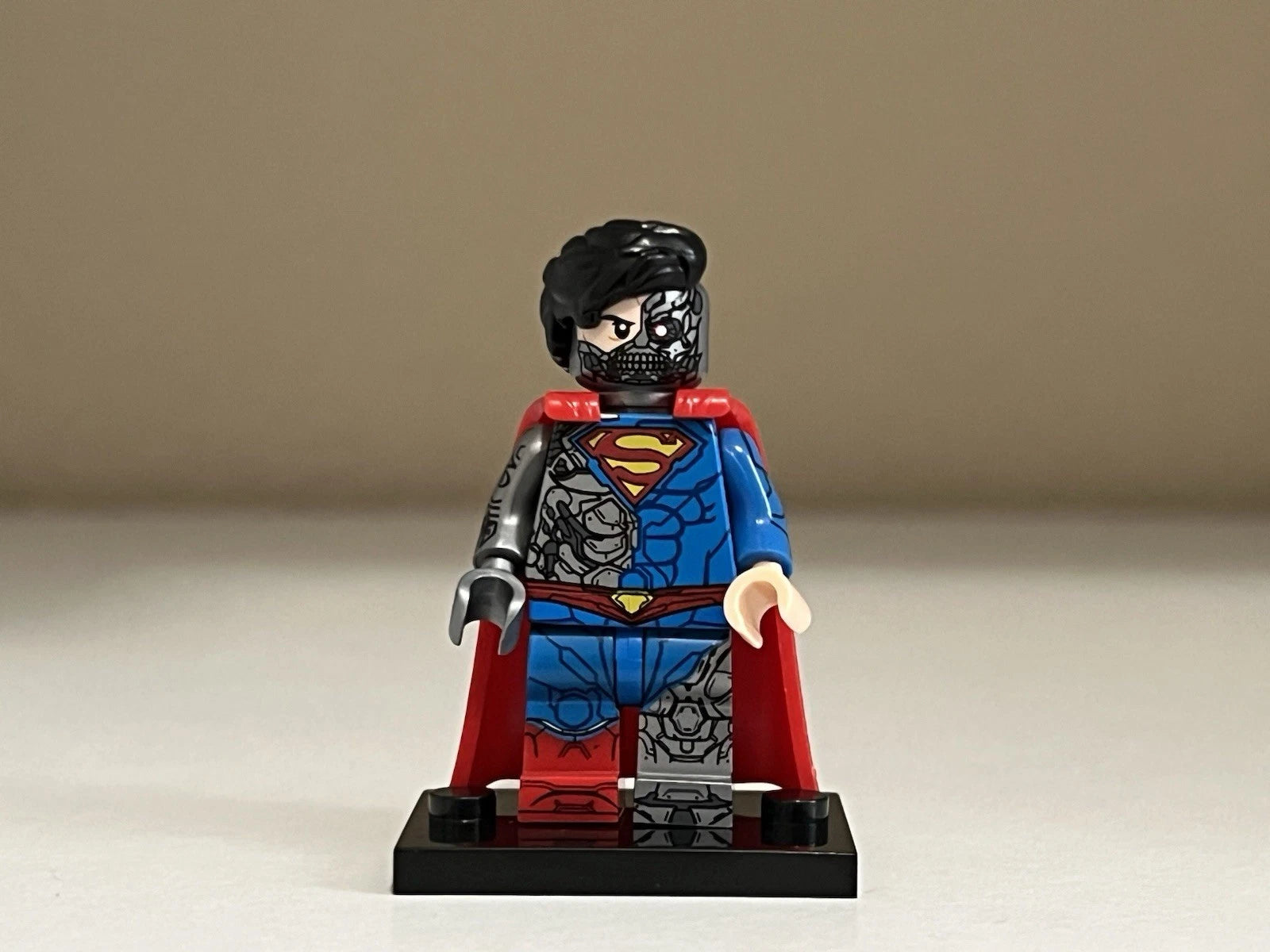 DC Cyborg Superman Minifigure