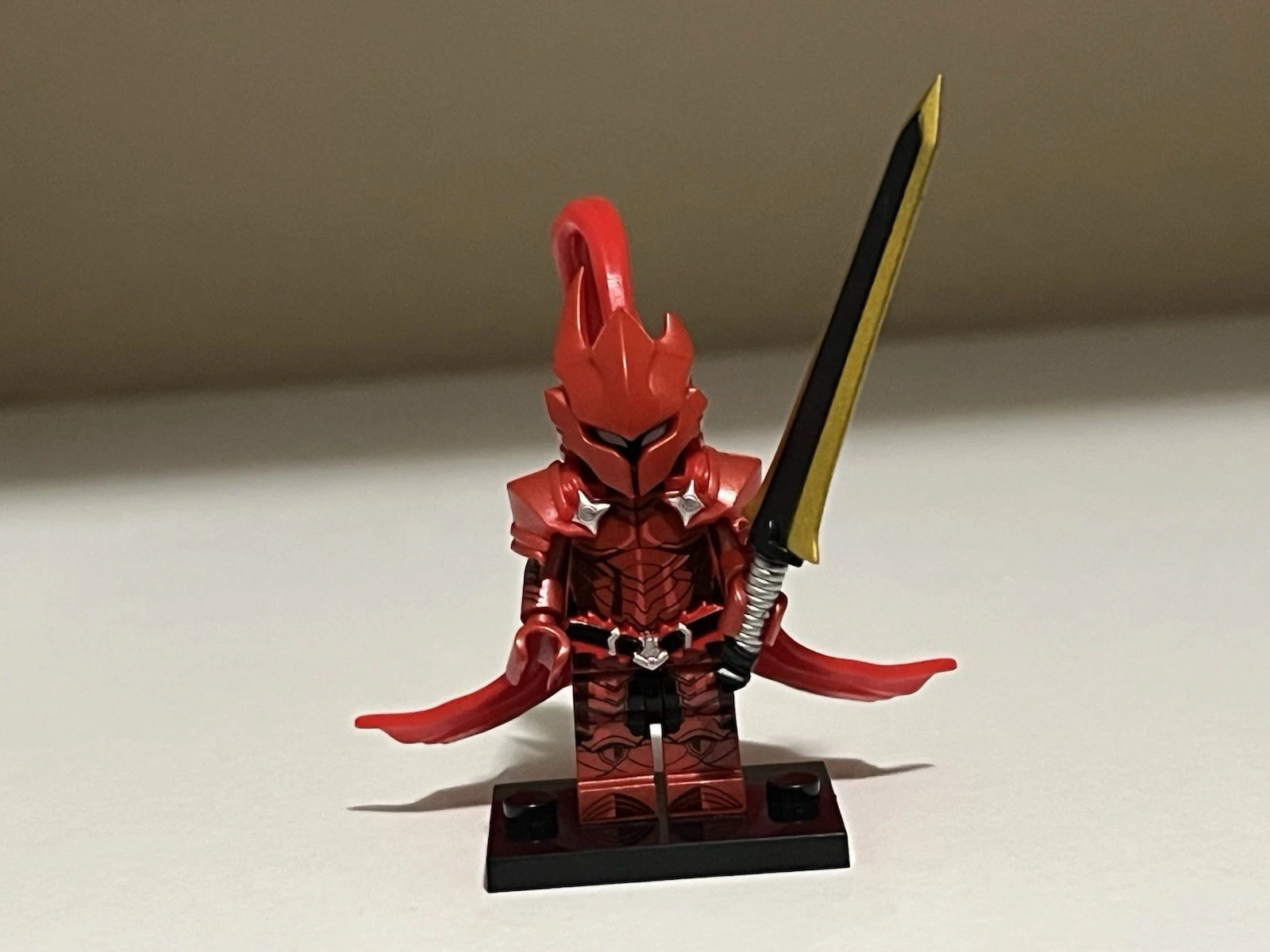 Solo Leveling Igris Minifigure