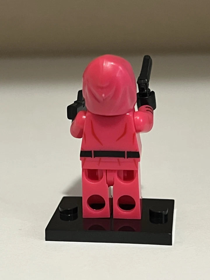 Squid Game Square Mask Guard Minifigure