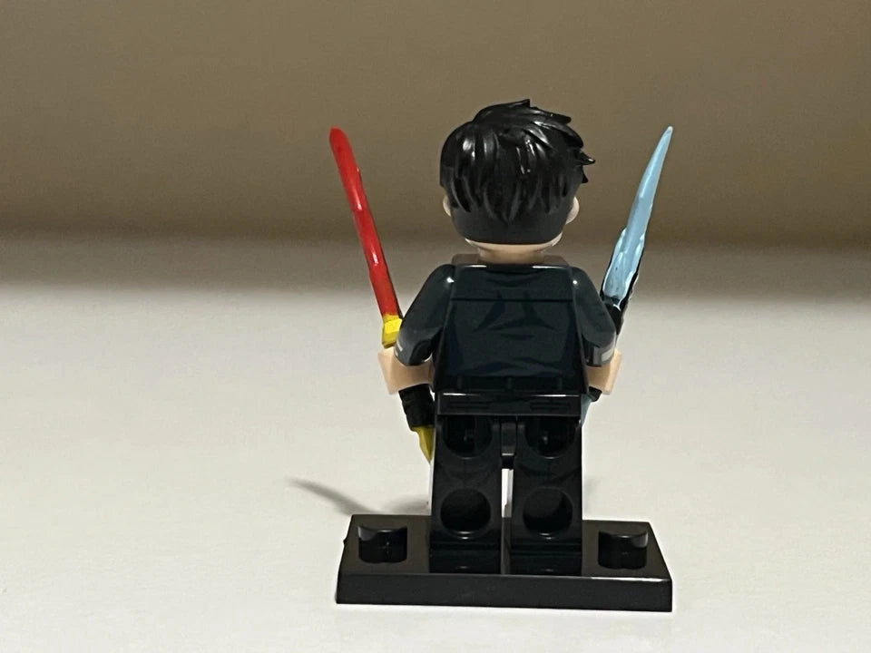 Solo Leveling Sung Jinwoo Minifigure