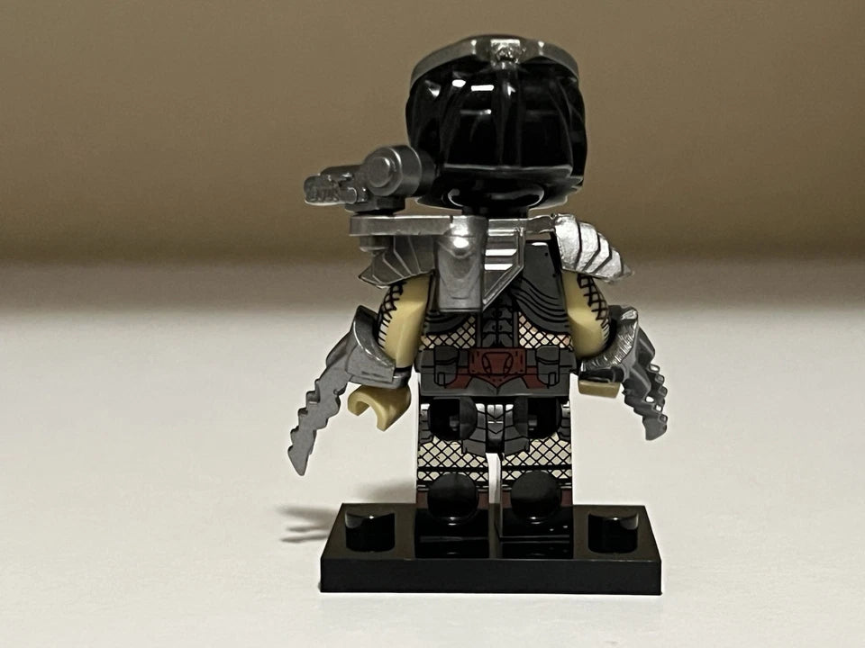 Predator Minifigure